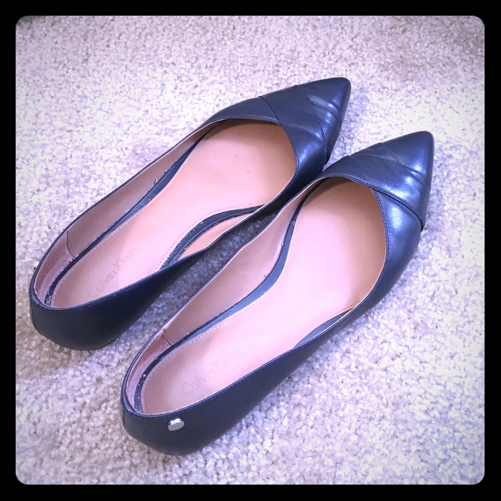 Calvin Klein pointed navy dress flats